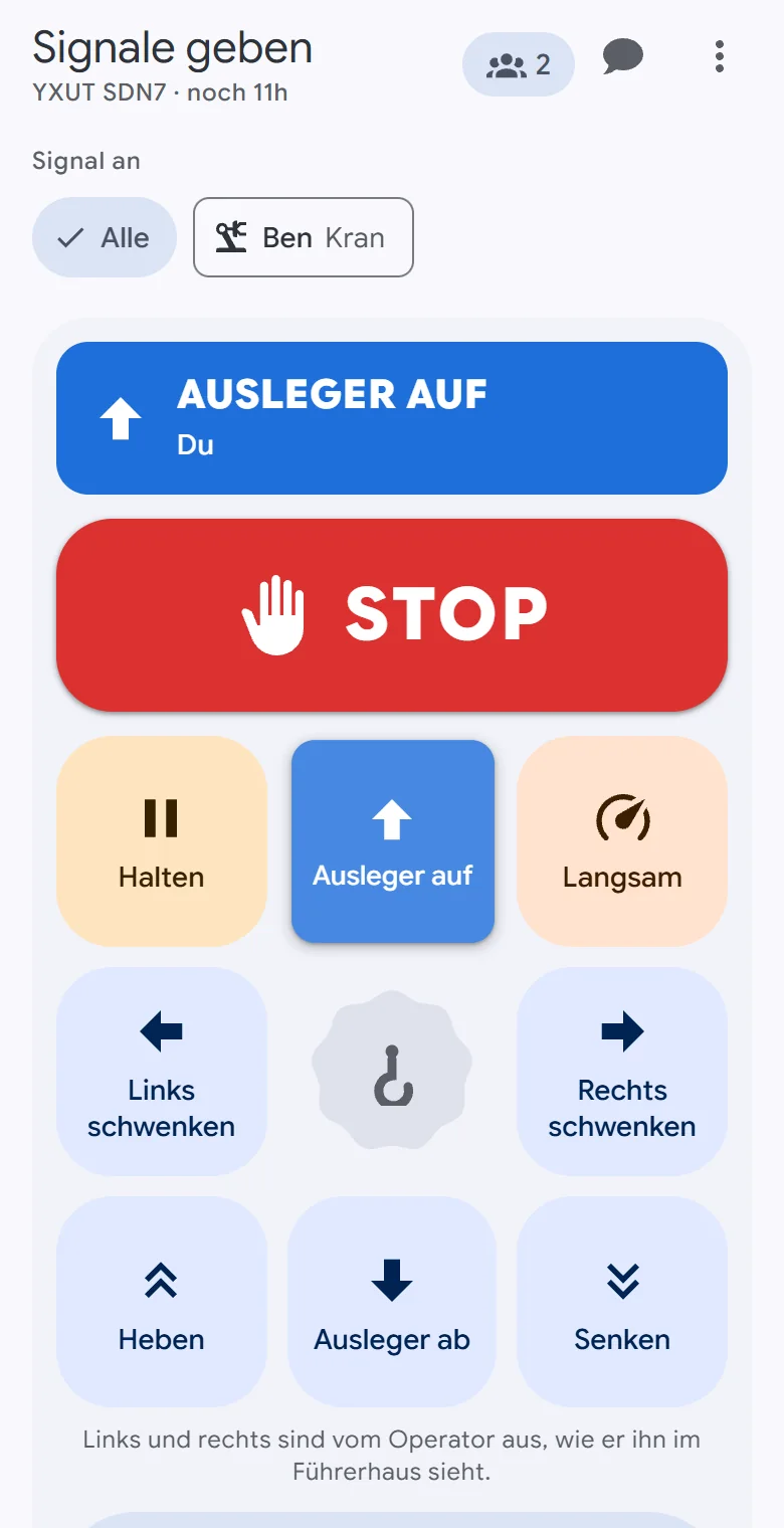 Das Signalpad von OperatorLink auf einem Handy, während Ausleger auf gerufen wird: STOP, die Kranbewegungen, Halten, Langsam und Bereit?